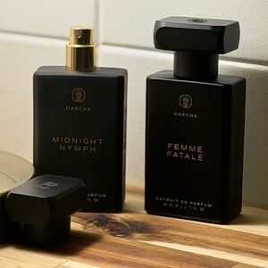 Femme Fatale Extrait de Parfum — Black